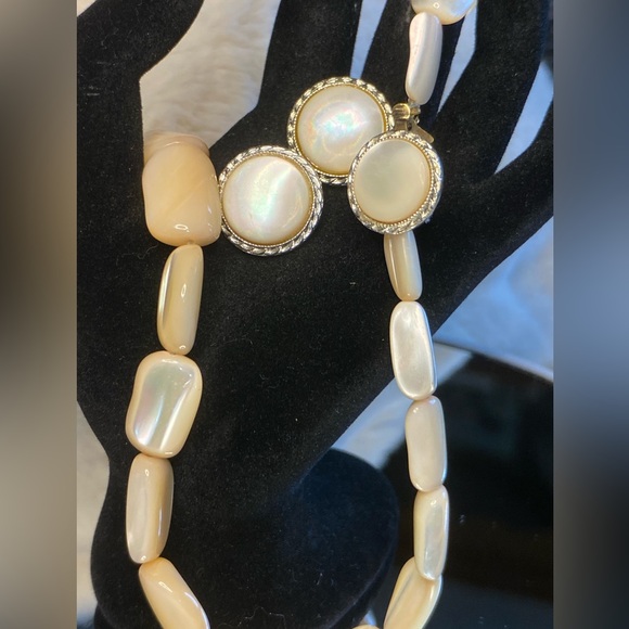 Vintage BALAMUTI Mother of Pearl MOP Necklace/matching earrings. 21”Signed Japan - Picture 4 of 17